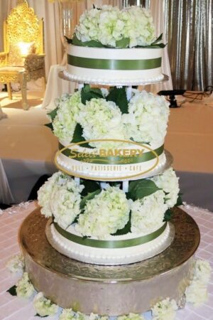 Wedding Cake w. Real Flower