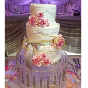 Wedding Cake – White Laces